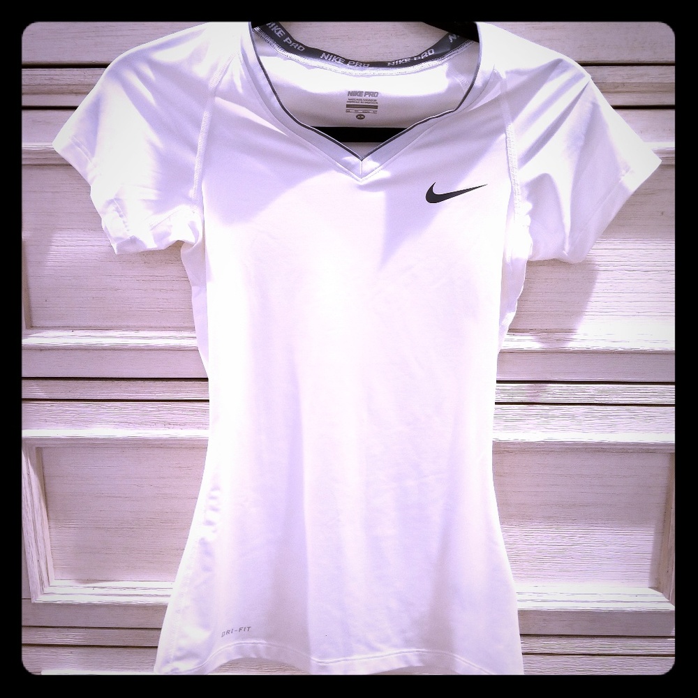 Nike Pro DRI-FIT Top